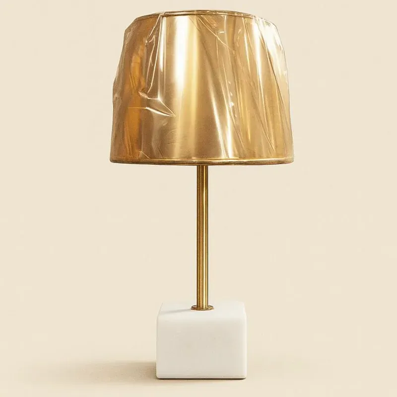 Lampara de mesa - Dorada y marmol