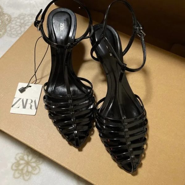 Tacones marca Sara