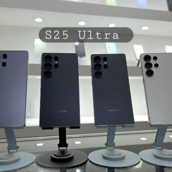 Samsung S25 Ultra (Dual-Sim) de 12 GB RAM con 512 GB.