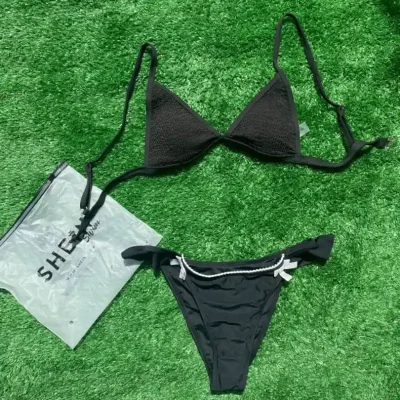 Bikini negro