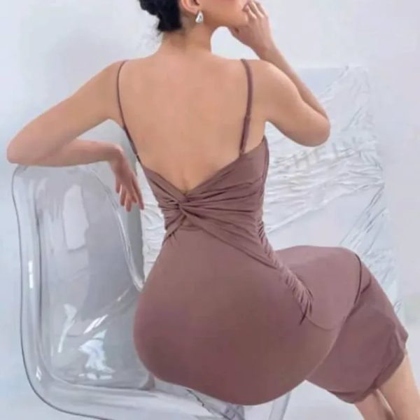  Vestido tubo con torcido en la espalda — Rosa Vieja