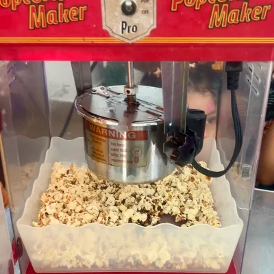 MÁQUINA DE PALOMITAS DE MAÍZ