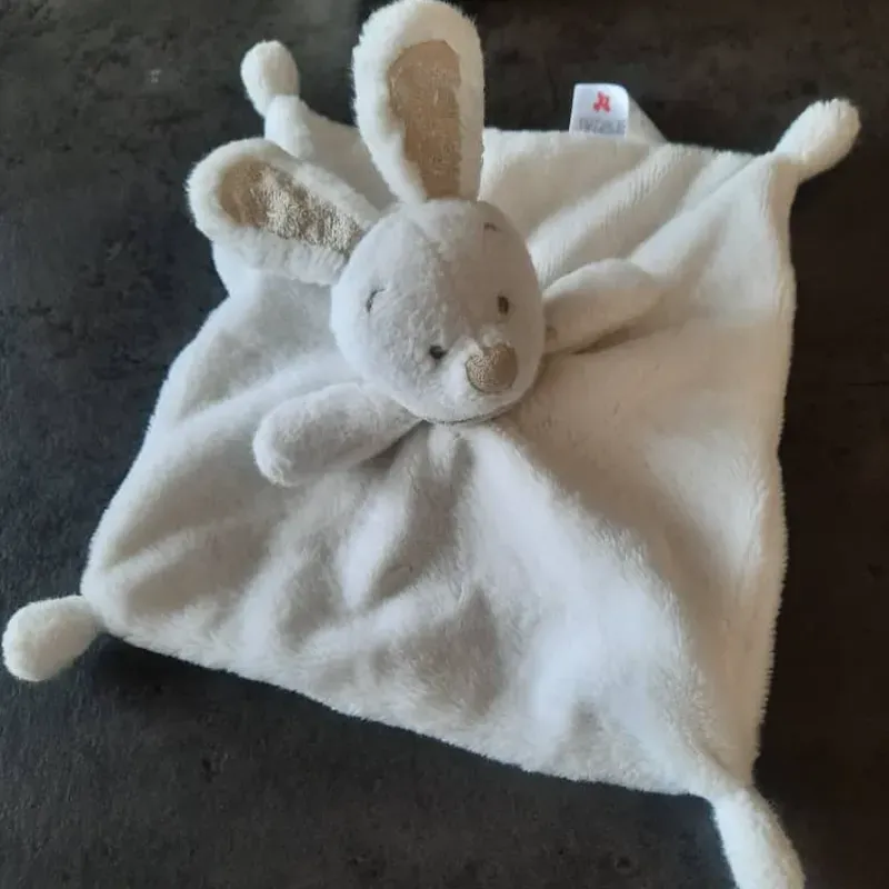 Conejito blanco unisex