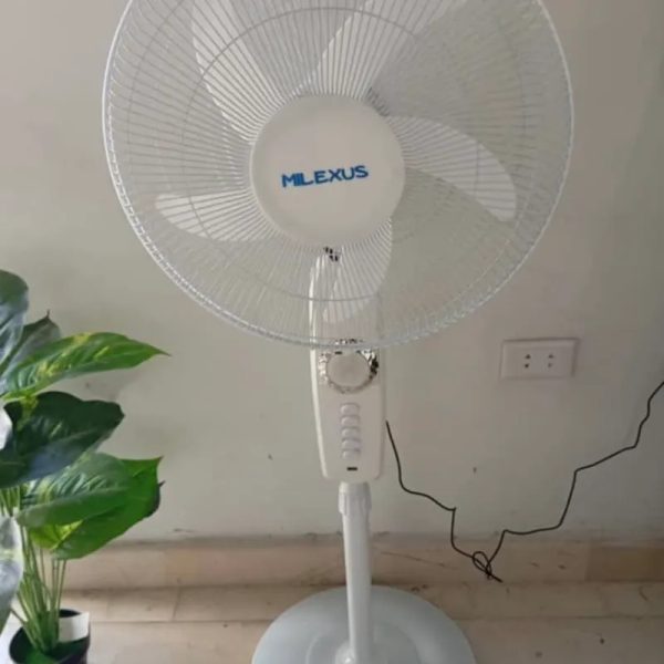 Ventilador milexus recargable de pedestal
