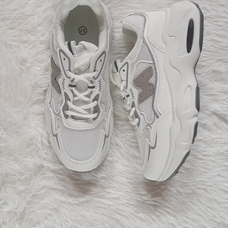 New balance sencillas