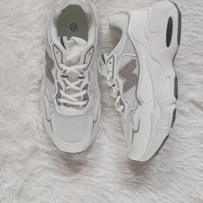 New balance sencillas