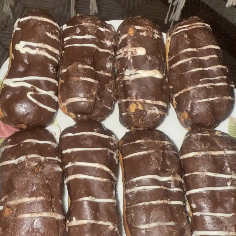 8 Eclear de chocolate con nutella