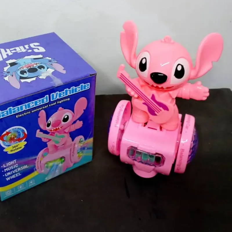 Angel Stitch sobre patineta 