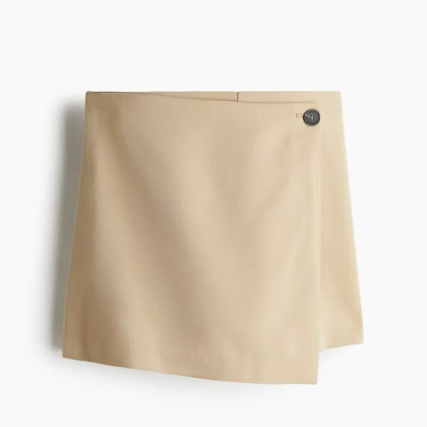 Saya short