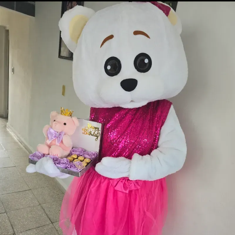 Animación de la Osita Luna con cajita de regalo