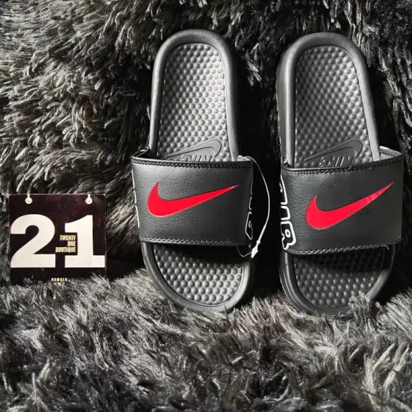 Chancletas Nike