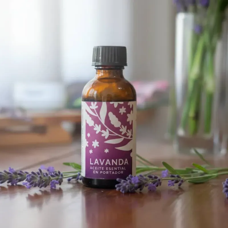 Aceite esencial de Lavanda en portador