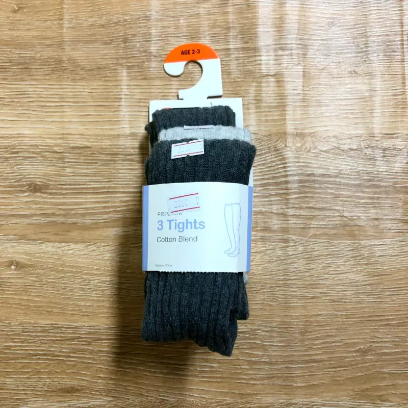 Medias pantis color negro y gris