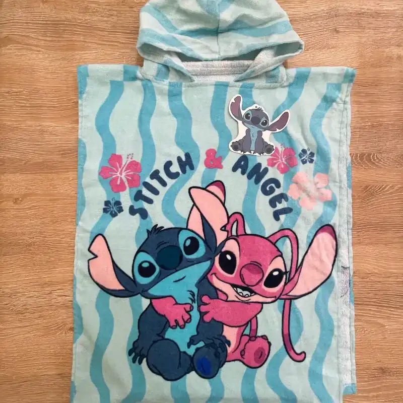 Toalla con gorro de Stitch y Angel