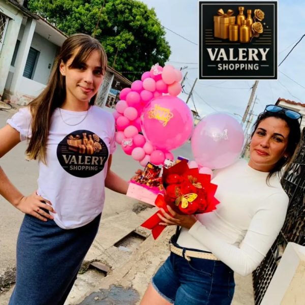 Entrega de cumpleaños para una mujer