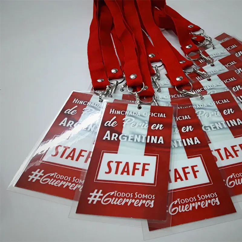 Solapín plasticado con cinta