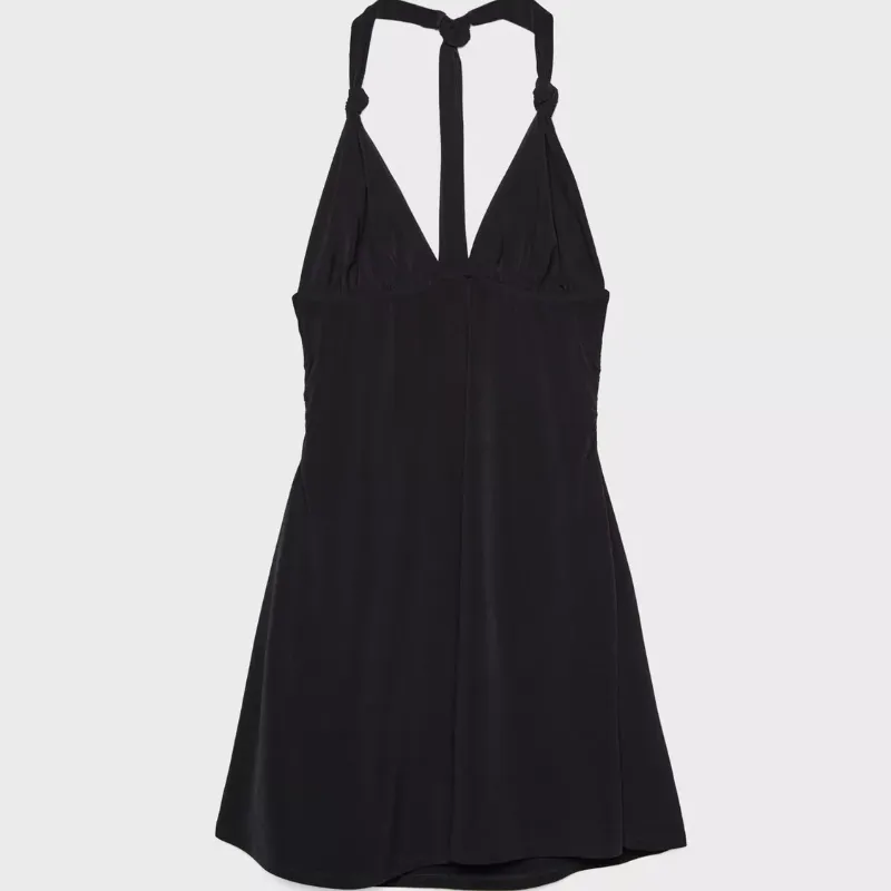 Vestido negro de nudos