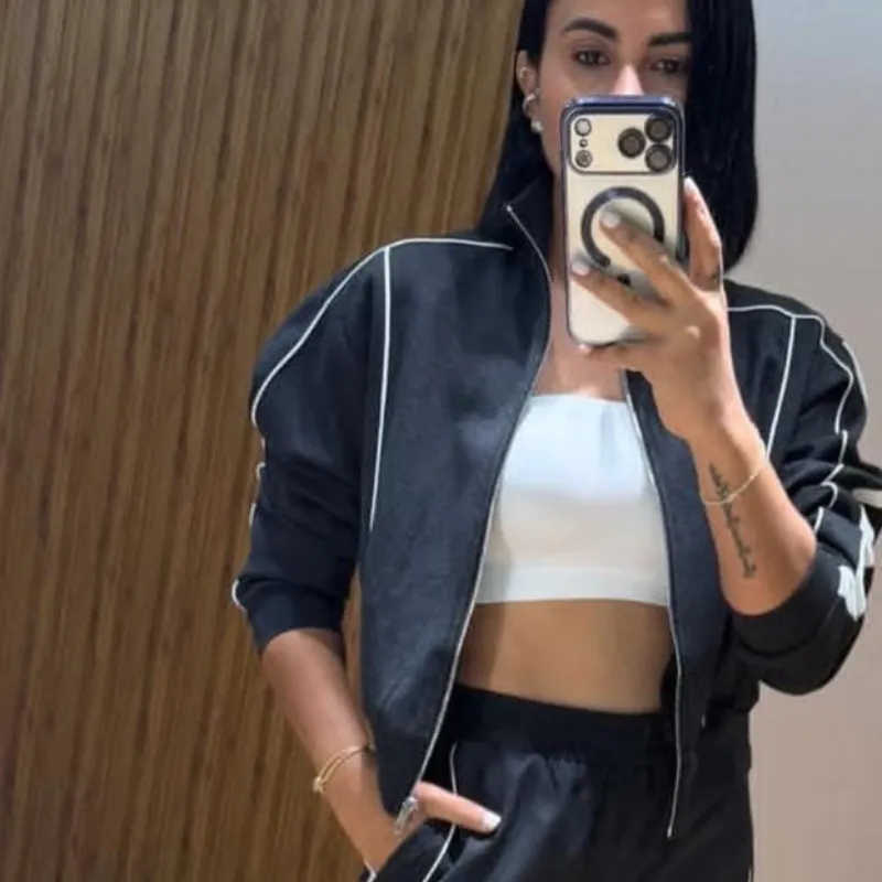 Conjunto chaqueta y pantalón