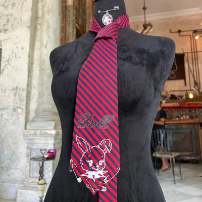 Corbata Doll