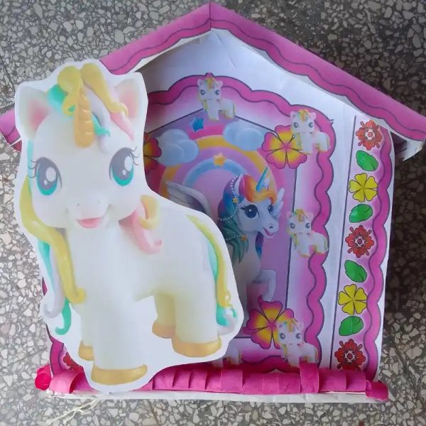 Piñata casita Unicornio