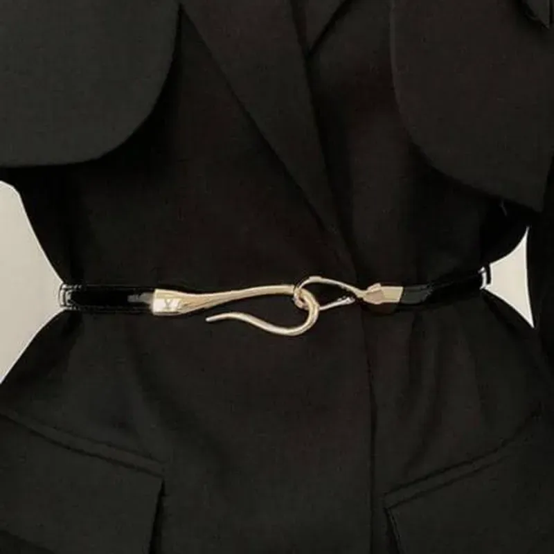 Cinto con cierre de gancho