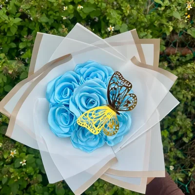 Ramo de 7 rosas azules