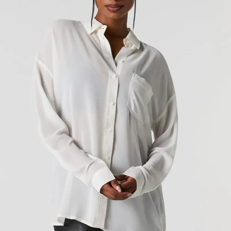 Camisa blanca transparente