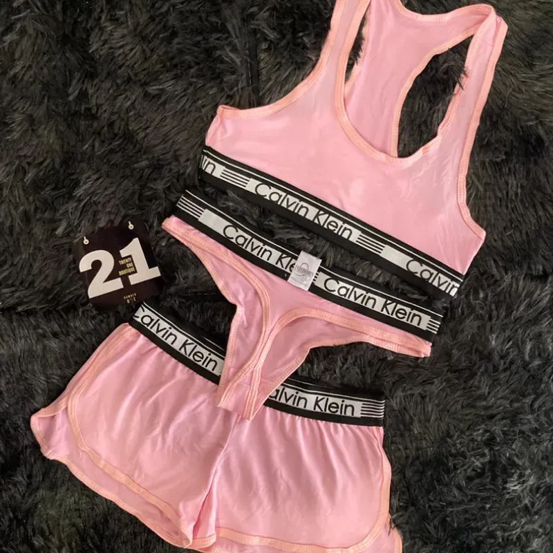 Set de tres piezas Calvin Klein