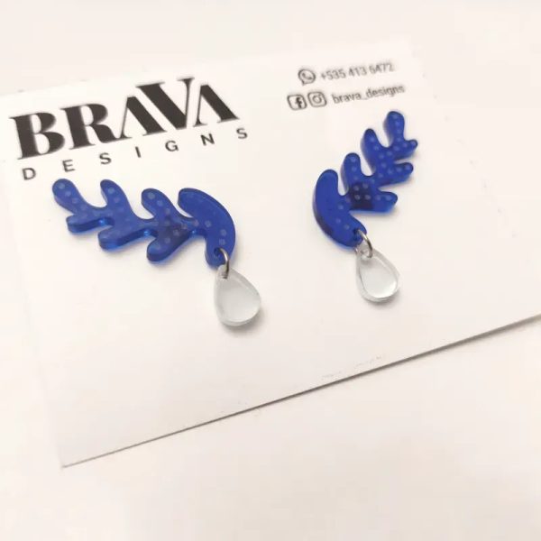 Pendientes de coral pequeño/ color: azul oscuro