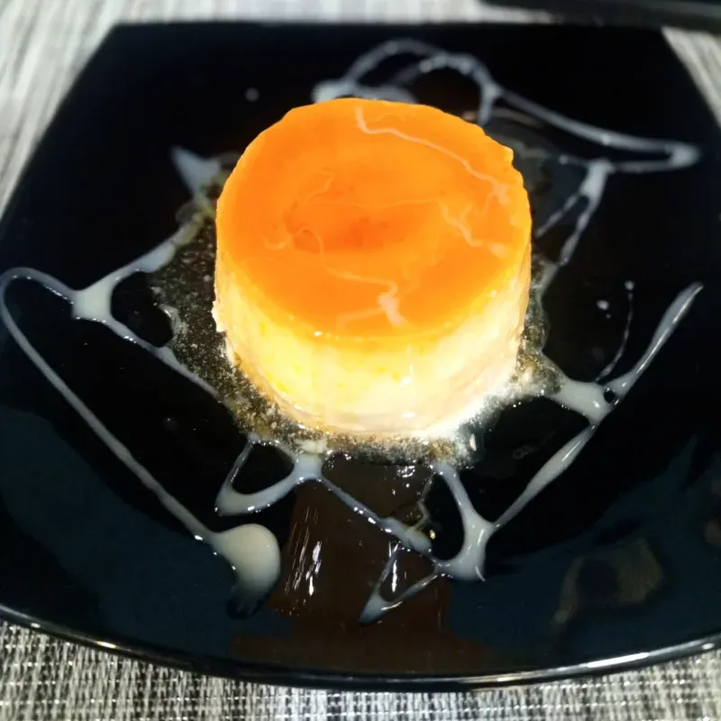 Flan de leche y caramelo