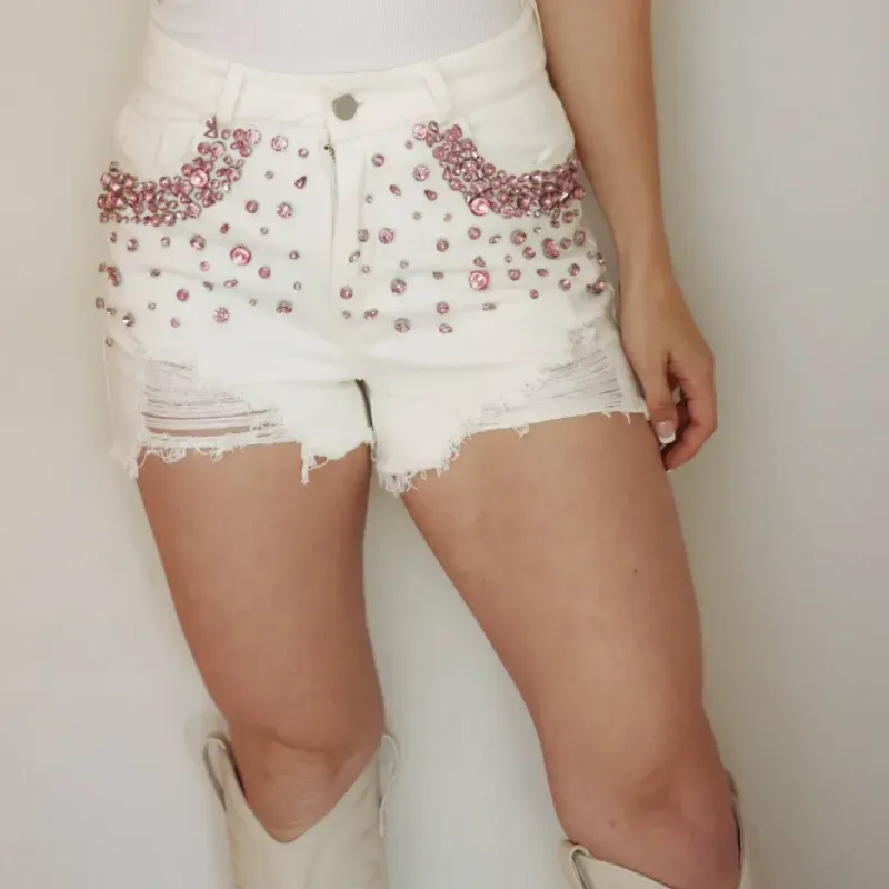 Short de mezclilla blanco con brillos rosados