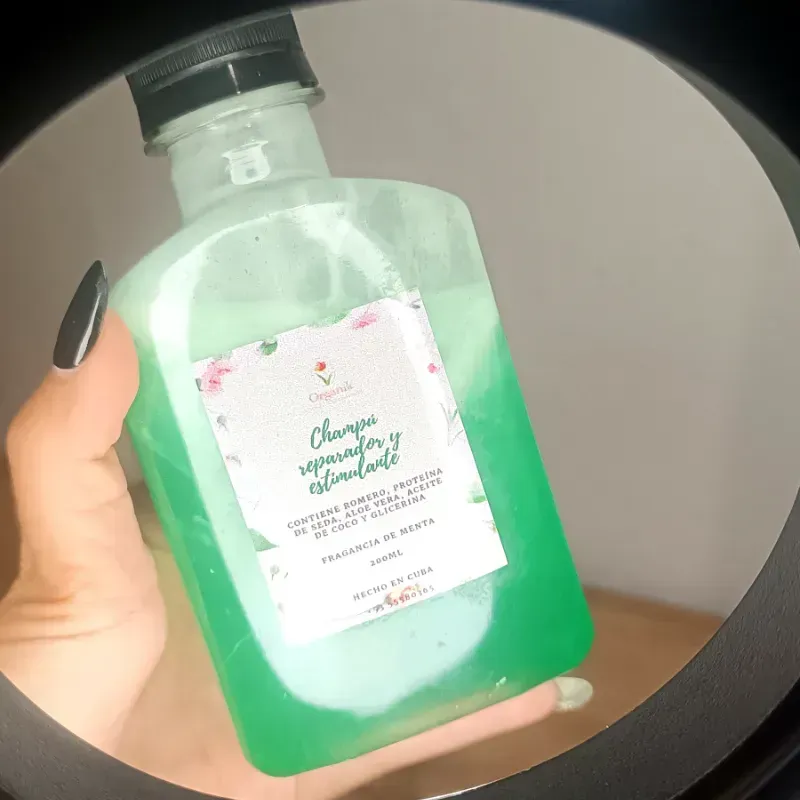  Champú Reparador y Estimulante