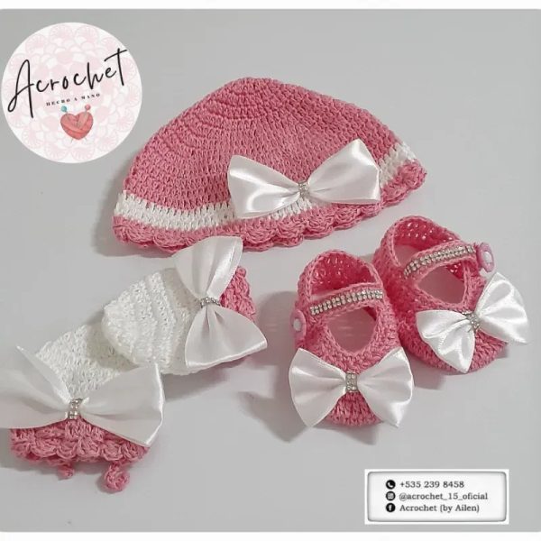 Conjunto Gorro, manoplas y zapaticos