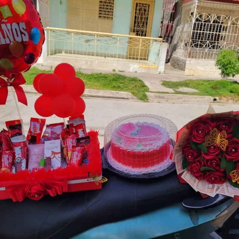 ✨Regalo + Cake + Ramo de Flores Eternas ✨