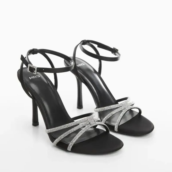Tacon negro con brillantes