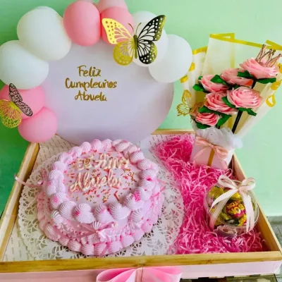 Desayuno sorpresa+ kake+ ramo de flores