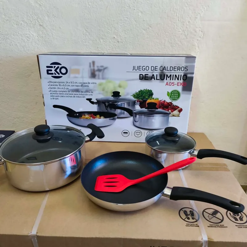 Juegos de calderos y sartén