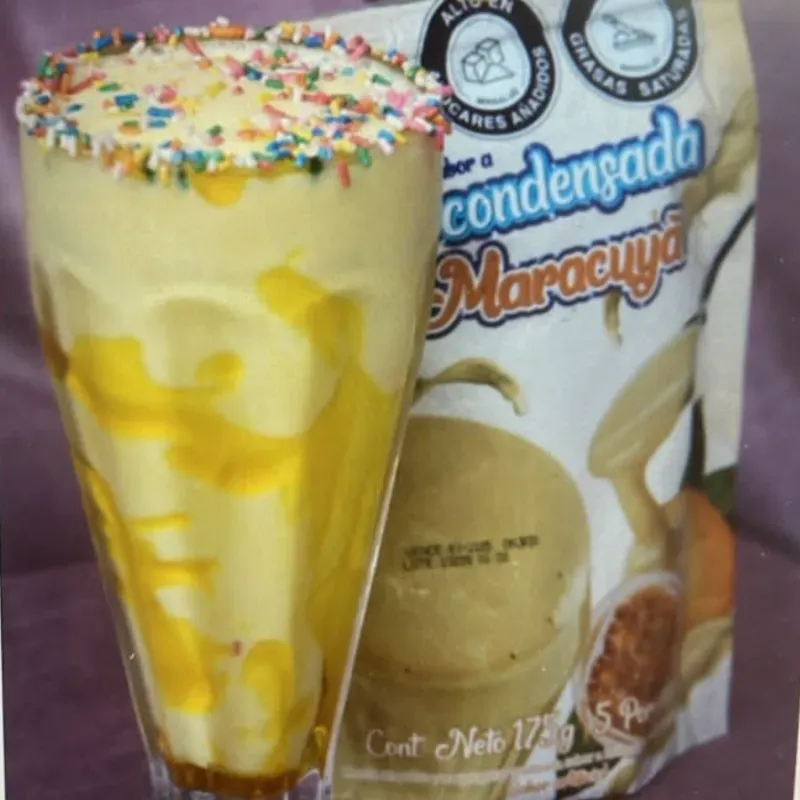Malteada de maracuyá y leche condensada