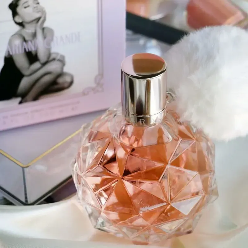 Perfume ARI de Ariana Grande
