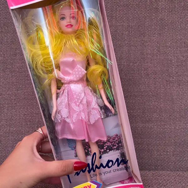 Barbie engomada