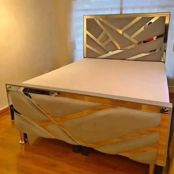 Cama dorada