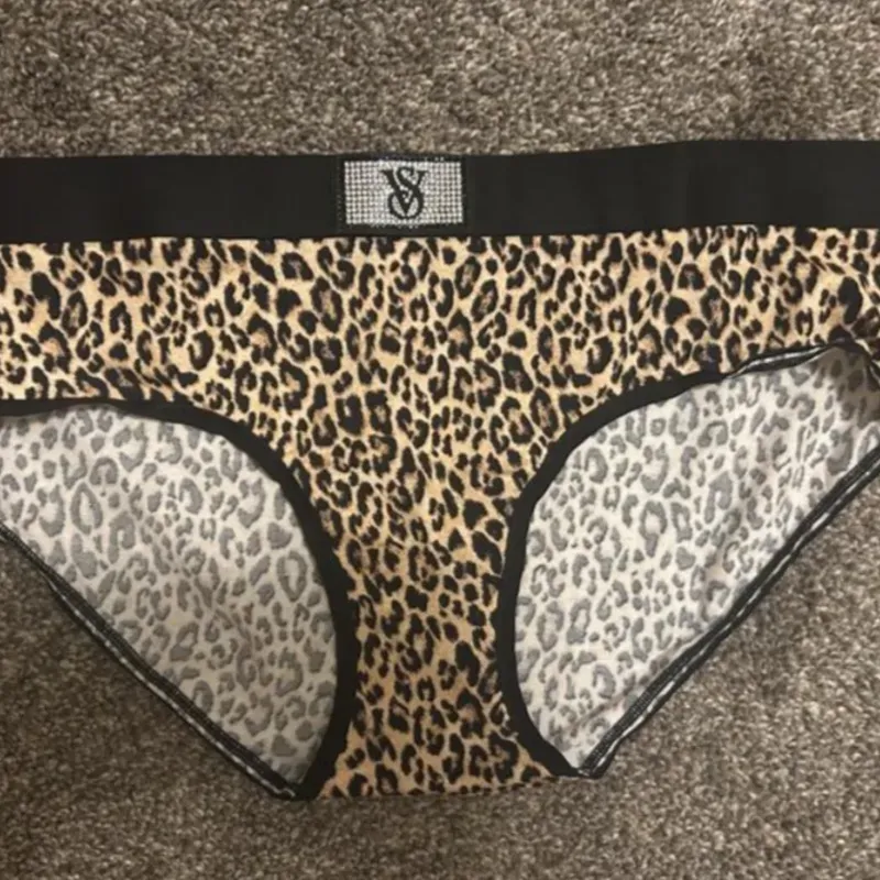 Victoria's Secret braga animal print de algodón