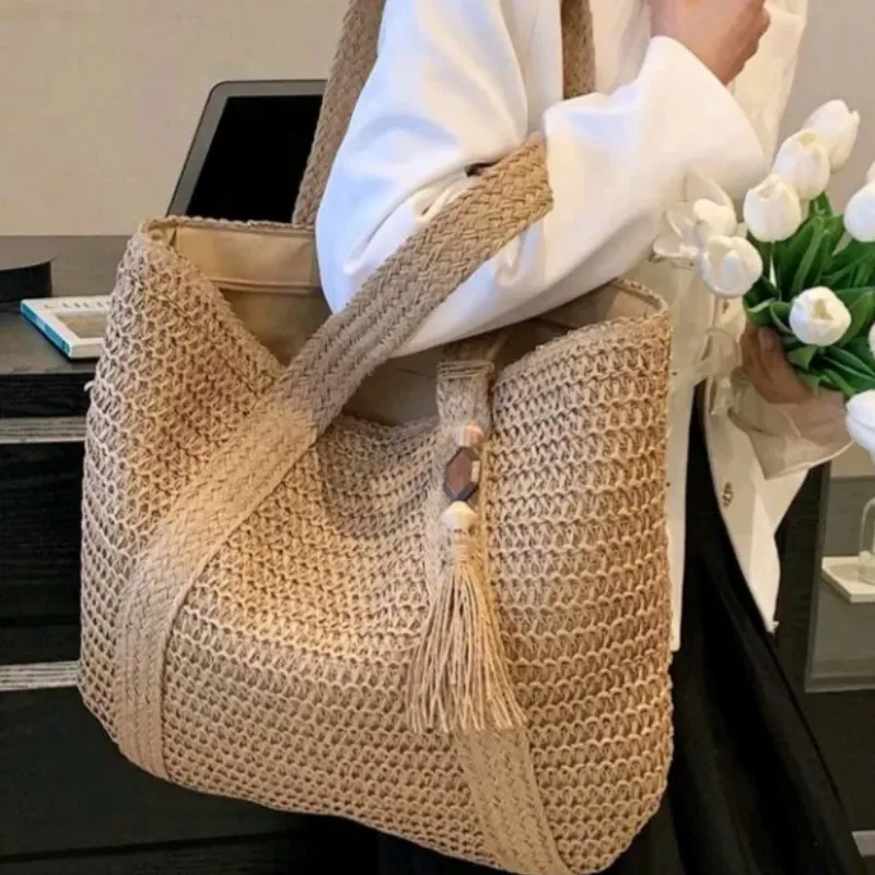 Bolsos de paja sintética con adorno