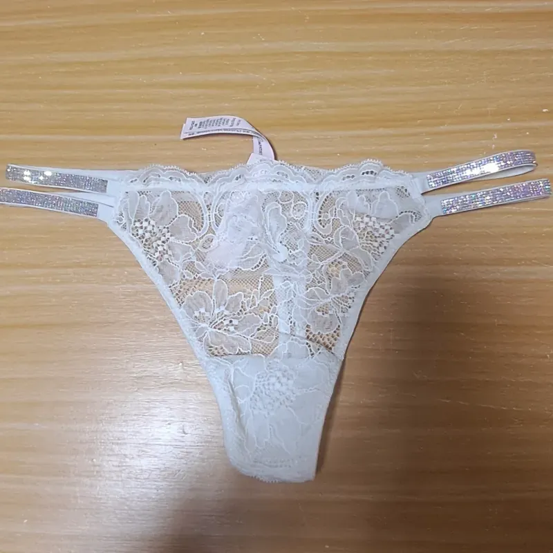 Victoria's Secret tangas de encaje con cintura de brillo
