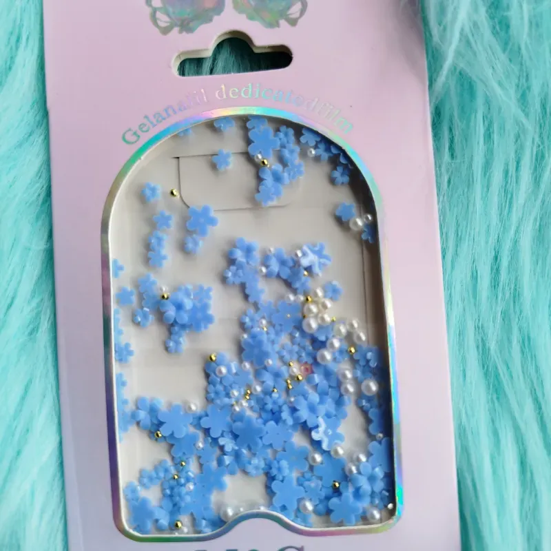 Flor de resina azul claro