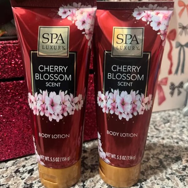 BODY LOTION!!