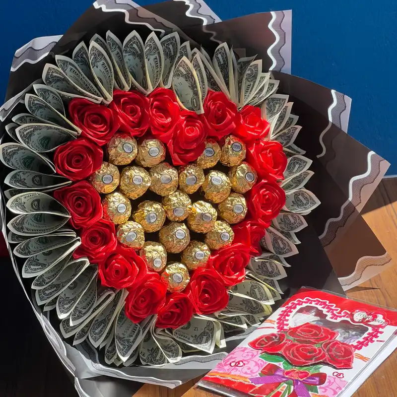 Ramo buchón con billetes