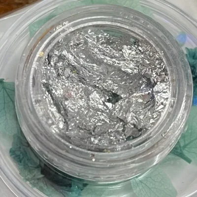 Papel plata arrugado