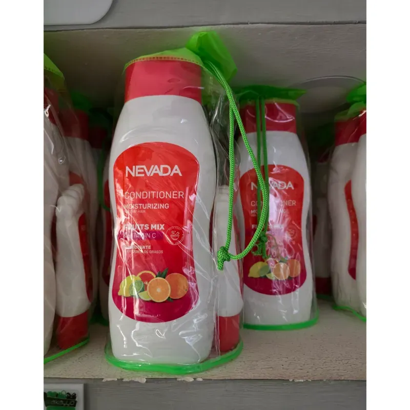 Conjunto de shampoo, acondicionador y crema skin care