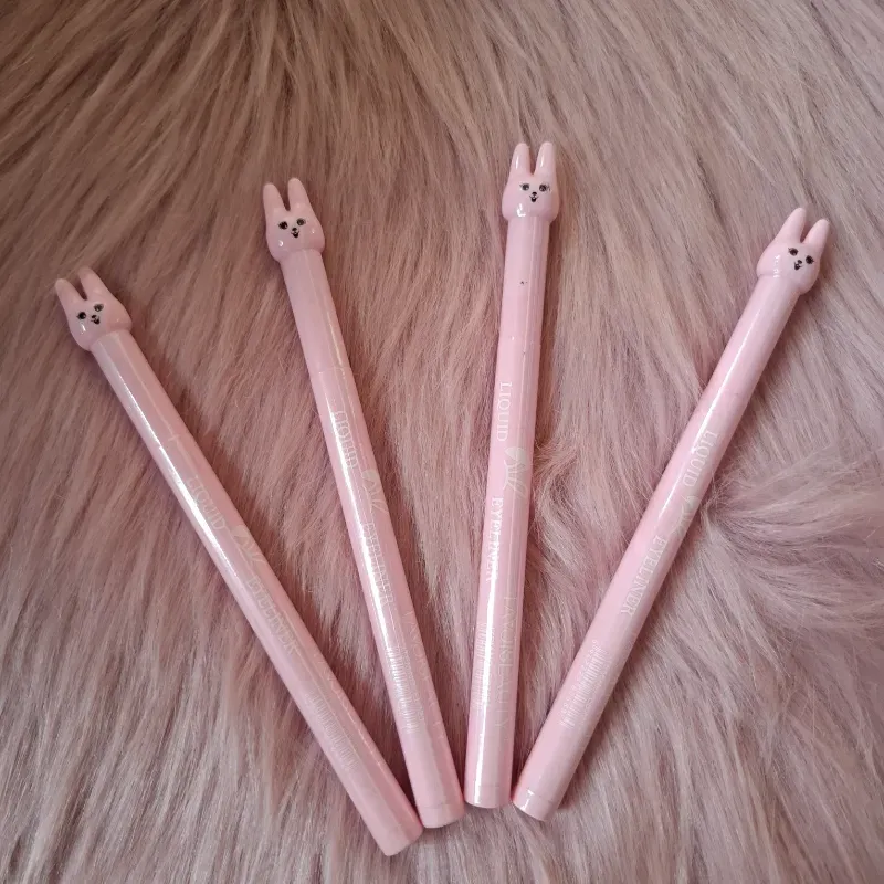 Delineador plumón conejito